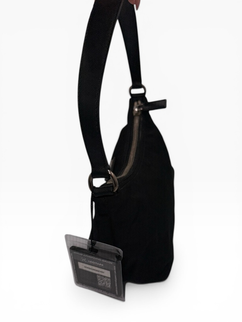 Prada Re-Edition 2005 Re-Nylon Mini Shoulder Bag Black Authenticated - Picture 5 of 16